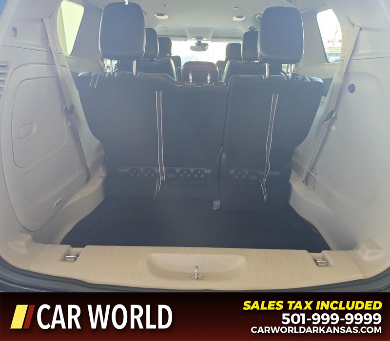 Chrysler Pacifica Vehicle Full-screen Gallery Image 14