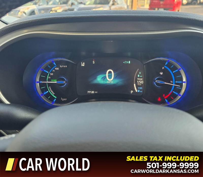 Chrysler Pacifica Vehicle Full-screen Gallery Image 19