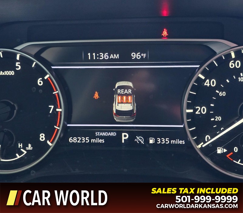 Nissan Rogue Vehicle Full-screen Gallery Image 16
