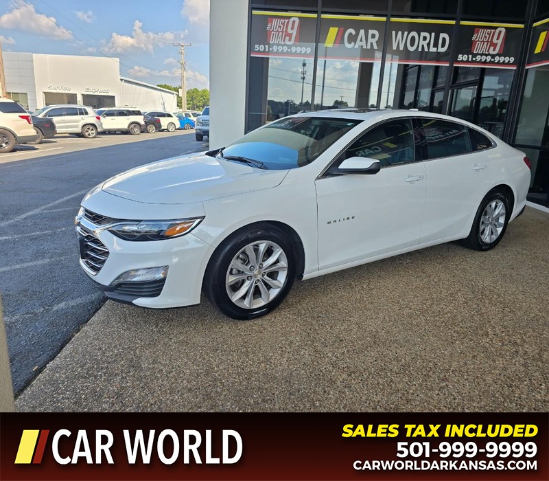 Chevrolet Malibu Vehicle Full-screen Gallery Image 3