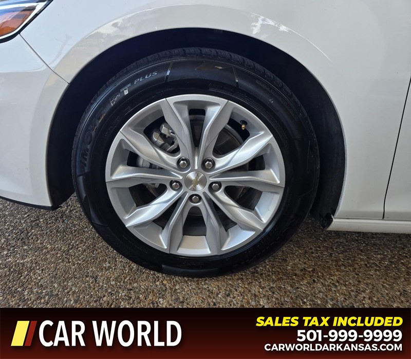 Chevrolet Malibu Vehicle Full-screen Gallery Image 6