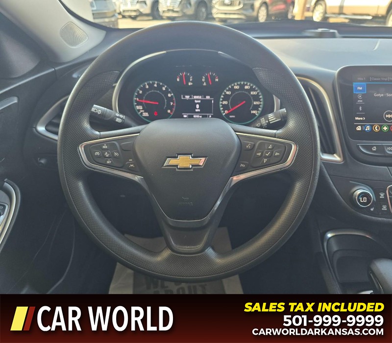 Chevrolet Malibu Vehicle Full-screen Gallery Image 15