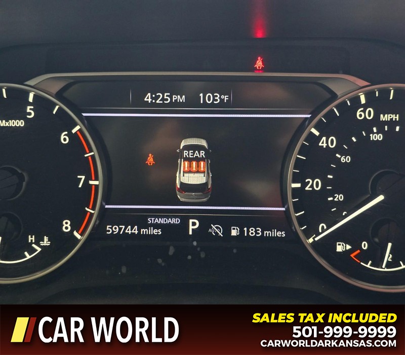 Nissan Rogue Vehicle Full-screen Gallery Image 16