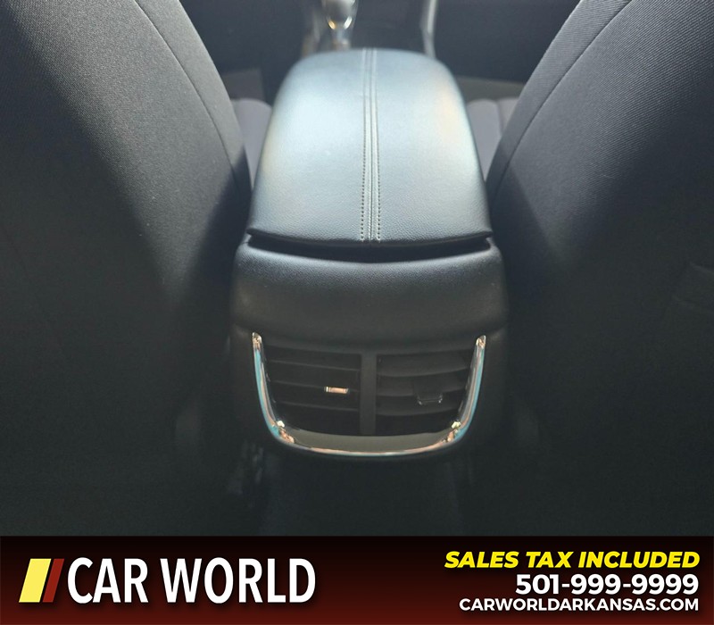 Chevrolet Malibu Vehicle Full-screen Gallery Image 20