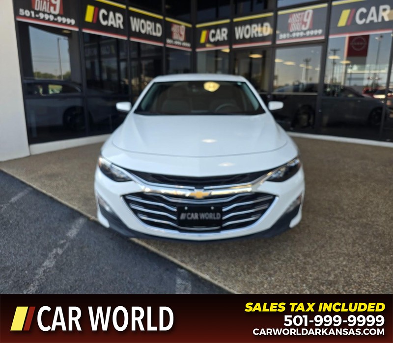Chevrolet Malibu Vehicle Full-screen Gallery Image 2