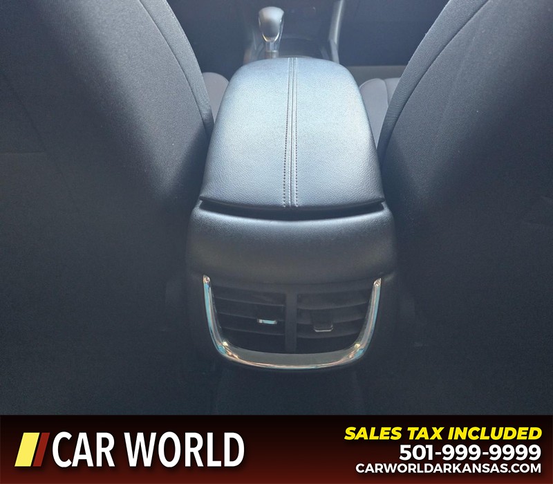 Chevrolet Malibu Vehicle Full-screen Gallery Image 19