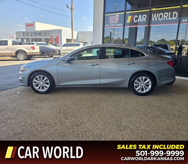 Chevrolet Malibu Vehicle Full-screen Gallery Image 4