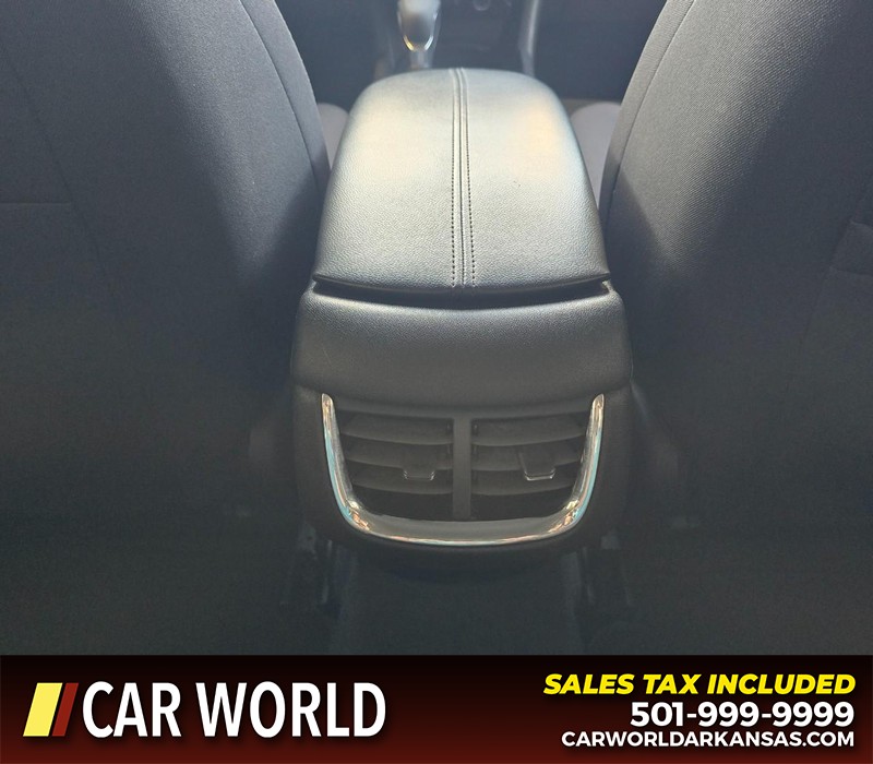 Chevrolet Malibu Vehicle Full-screen Gallery Image 19