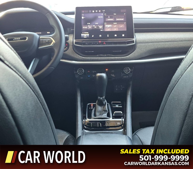 Jeep Compass Vehicle Full-screen Gallery Image 18