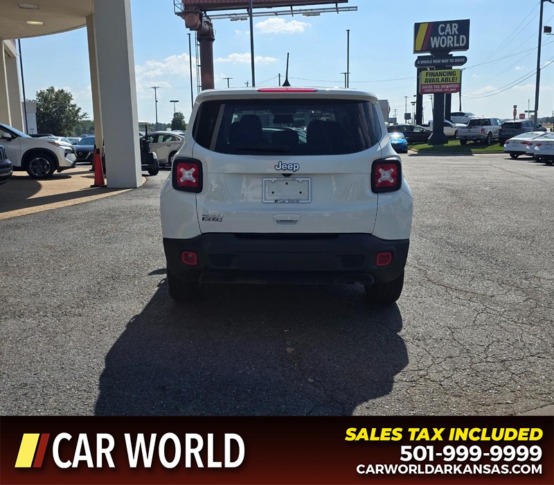Jeep Renegade Vehicle Full-screen Gallery Image 5