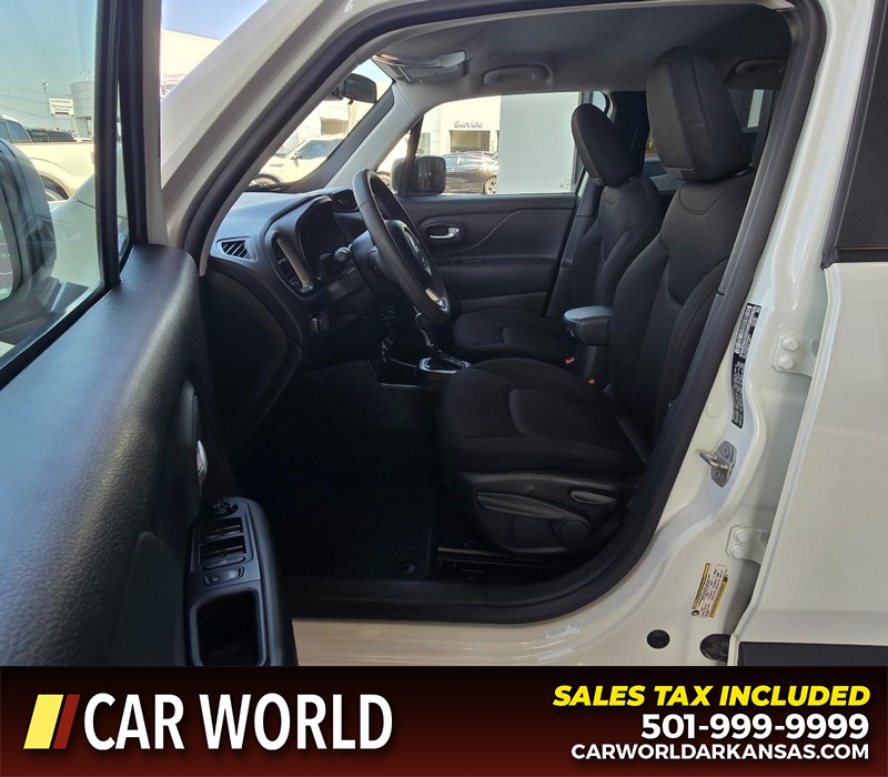 Jeep Renegade Vehicle Full-screen Gallery Image 8