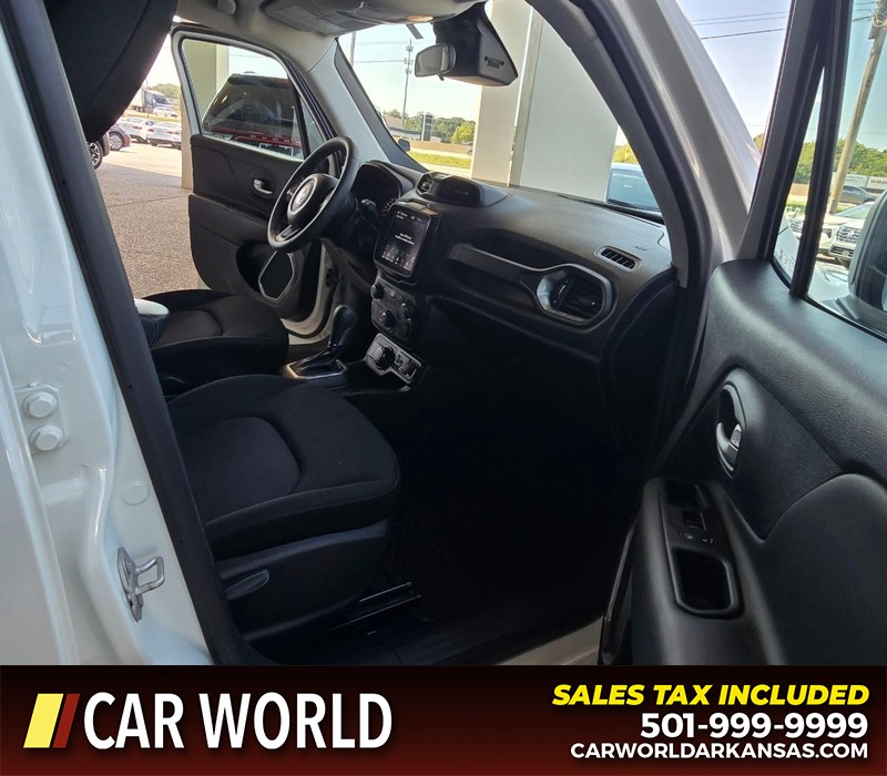 Jeep Renegade Vehicle Full-screen Gallery Image 11