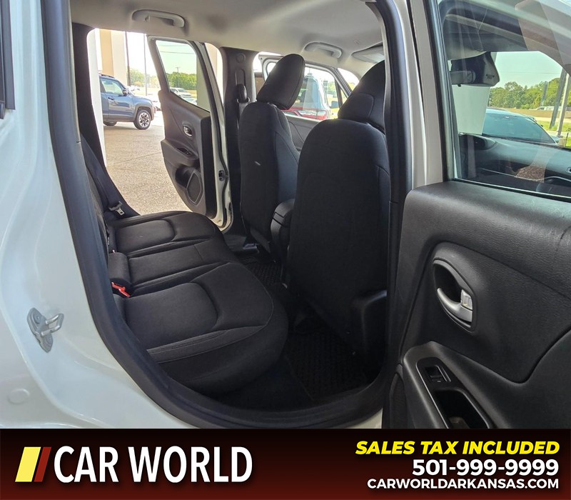Jeep Renegade Vehicle Full-screen Gallery Image 12