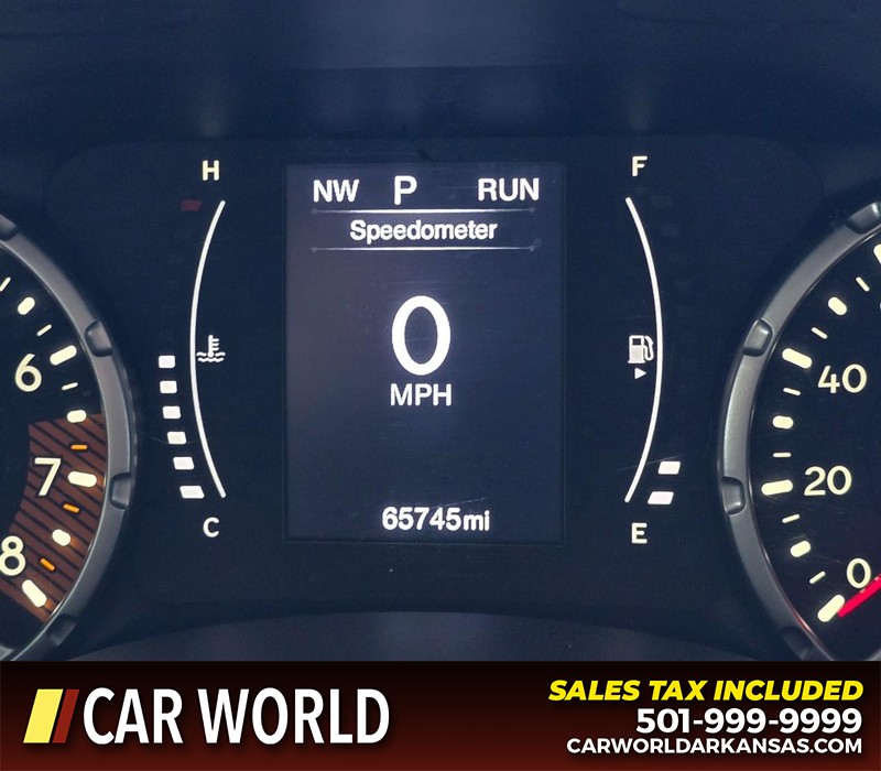 Jeep Renegade Vehicle Full-screen Gallery Image 16