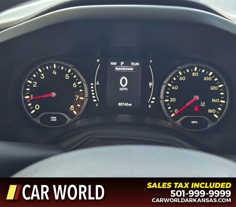 Jeep Renegade Vehicle Full-screen Gallery Image 17