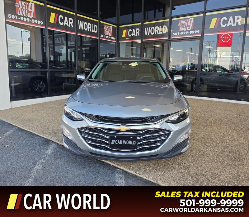 Chevrolet Malibu Vehicle Full-screen Gallery Image 2