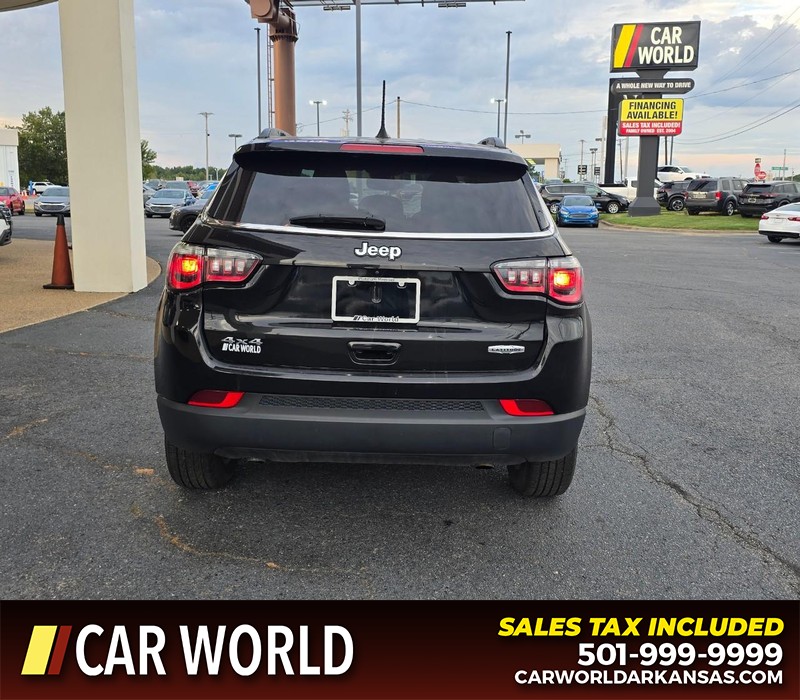 Jeep Compass Vehicle Full-screen Gallery Image 5