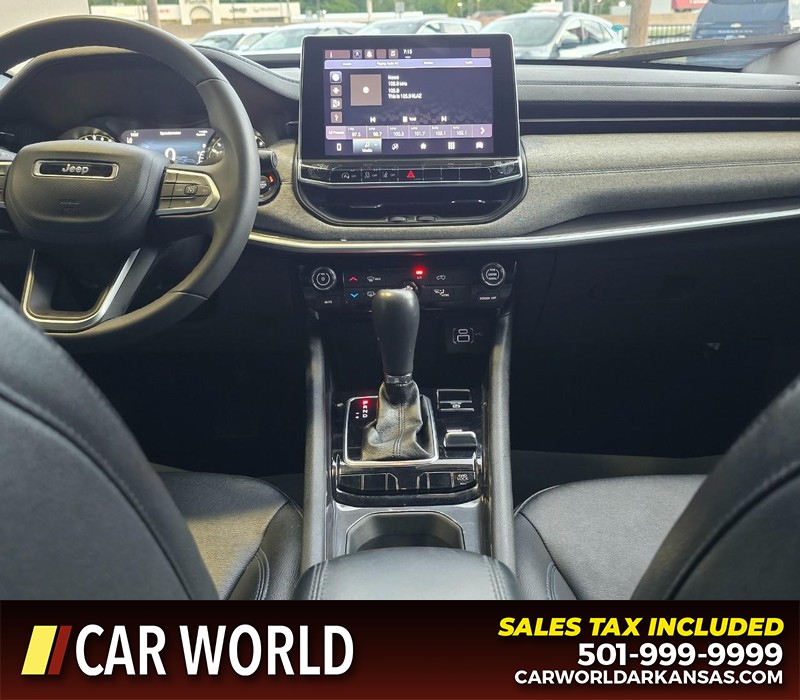 Jeep Compass Vehicle Full-screen Gallery Image 18