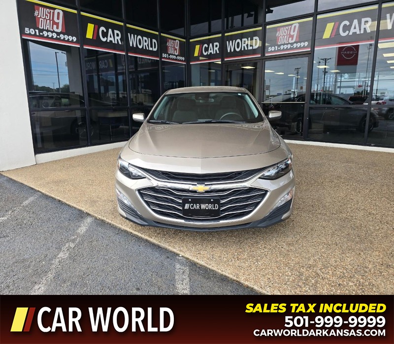 Chevrolet Malibu Vehicle Full-screen Gallery Image 2