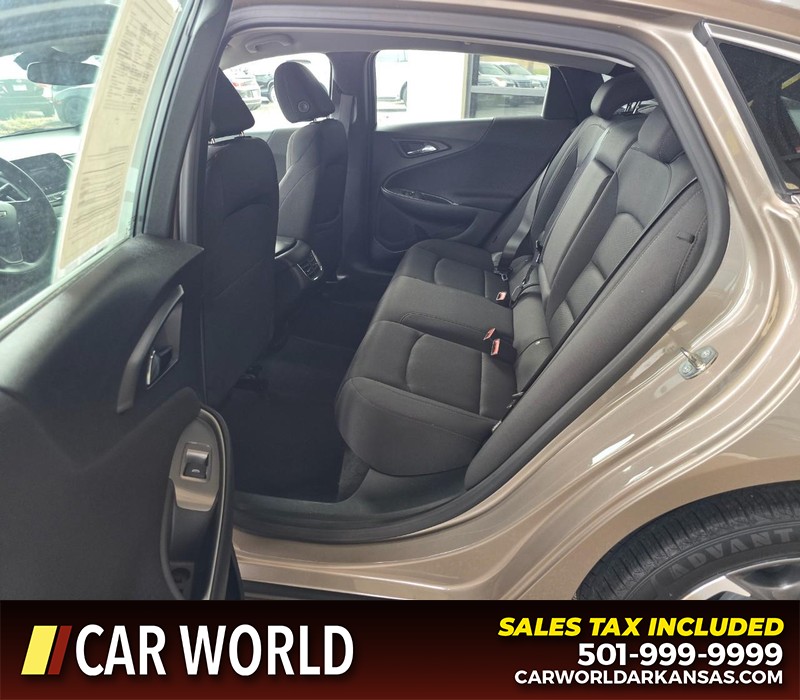 Chevrolet Malibu Vehicle Full-screen Gallery Image 10