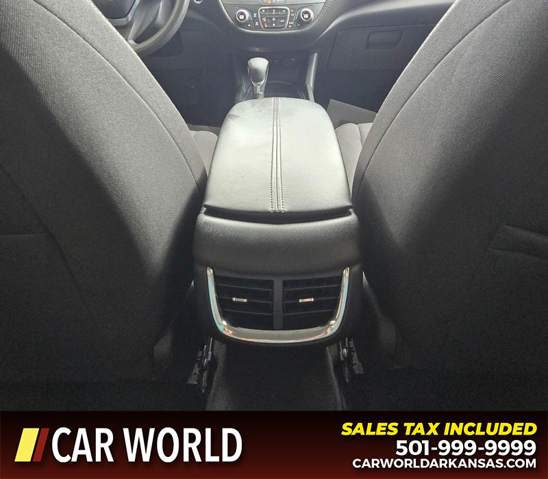 Chevrolet Malibu Vehicle Full-screen Gallery Image 19
