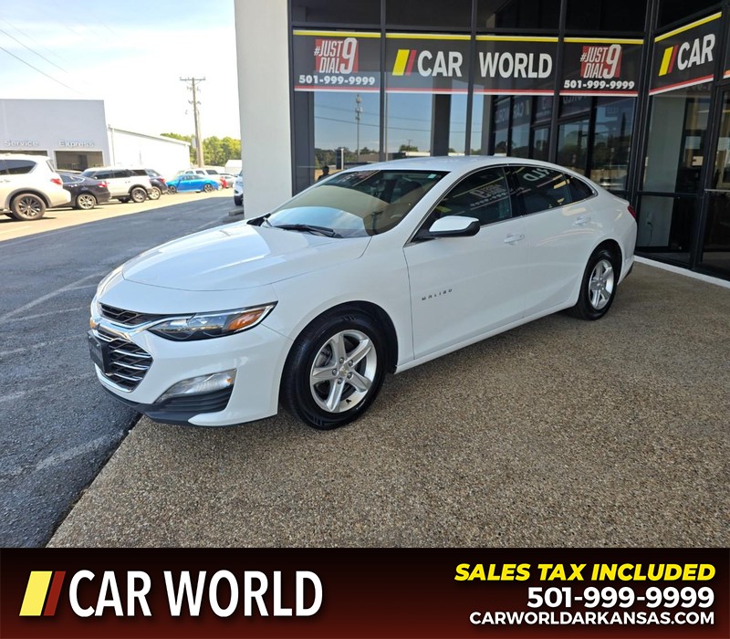 Chevrolet Malibu Vehicle Full-screen Gallery Image 3
