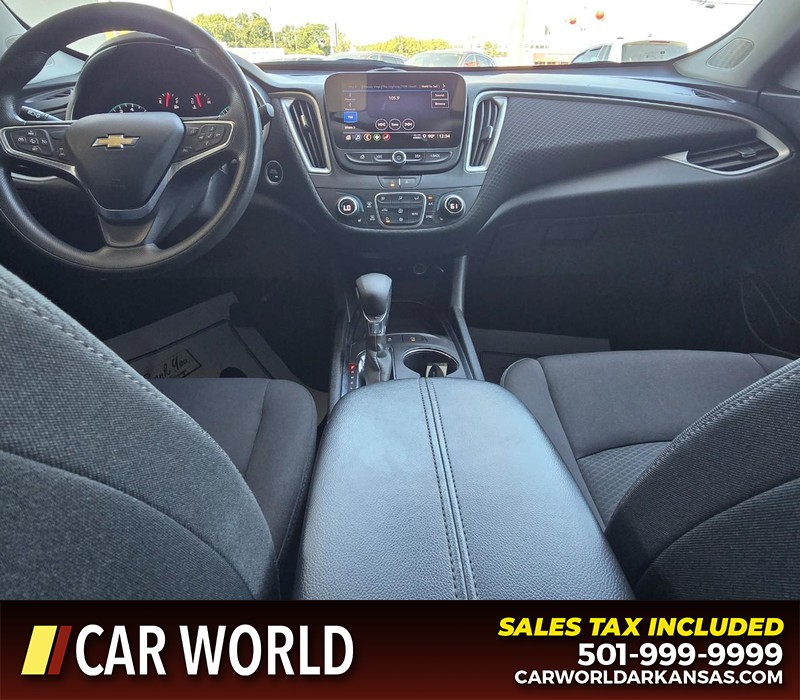 Chevrolet Malibu Vehicle Full-screen Gallery Image 18