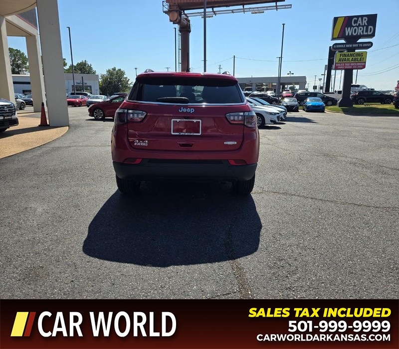 Jeep Compass Vehicle Full-screen Gallery Image 5