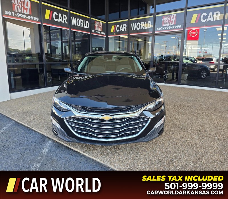 Chevrolet Malibu Vehicle Full-screen Gallery Image 2
