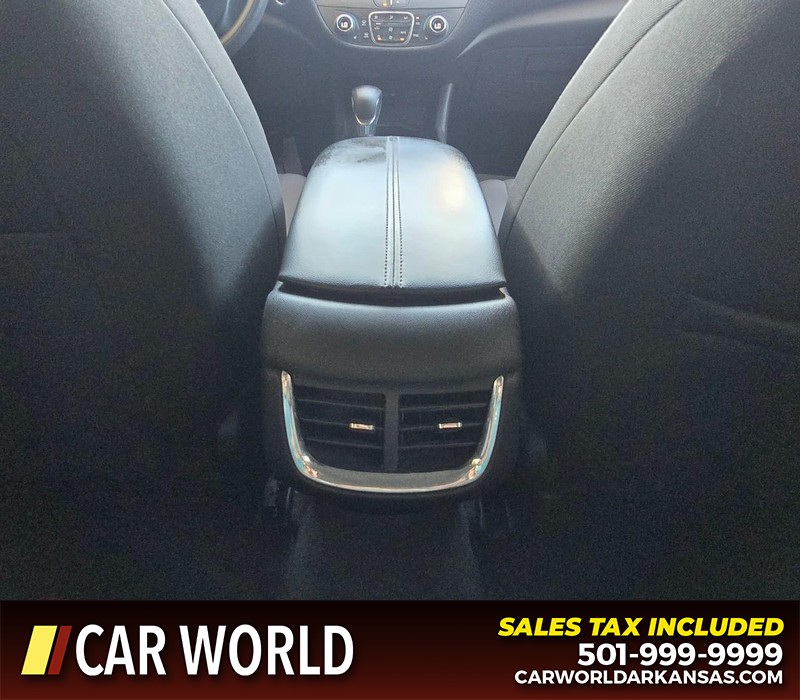 Chevrolet Malibu Vehicle Full-screen Gallery Image 19