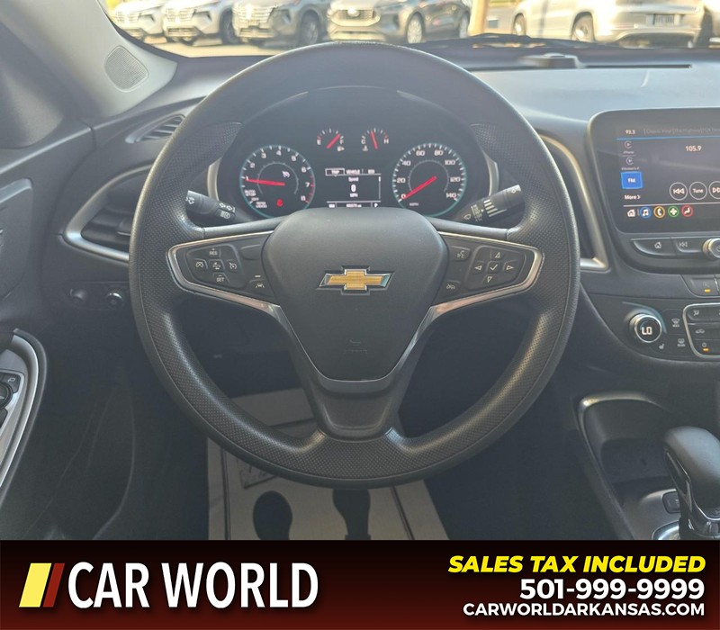 Chevrolet Malibu Vehicle Full-screen Gallery Image 15