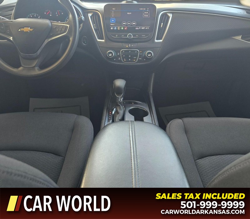 Chevrolet Malibu Vehicle Full-screen Gallery Image 18