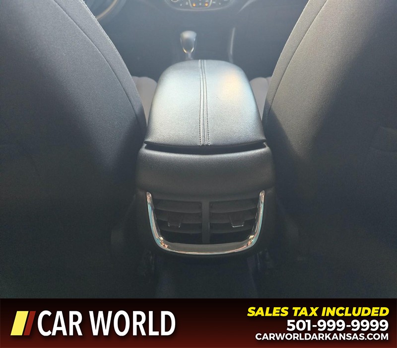 Chevrolet Malibu Vehicle Full-screen Gallery Image 19