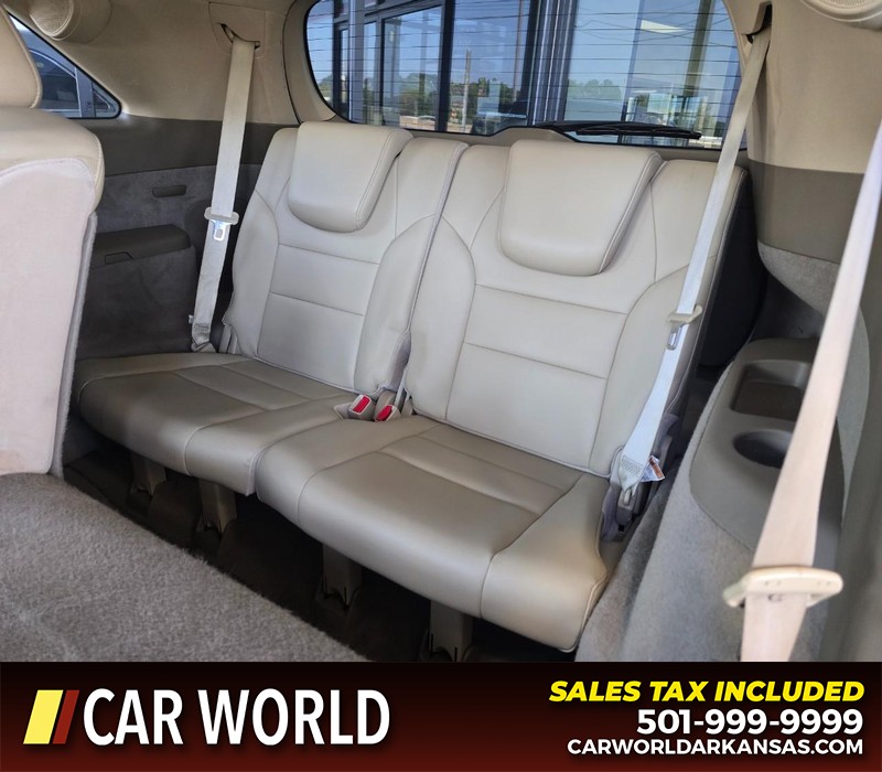 Acura MDX Vehicle Full-screen Gallery Image 11
