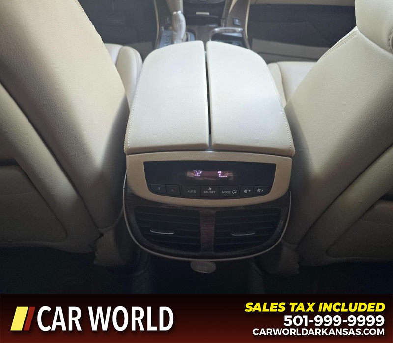 Acura MDX Vehicle Full-screen Gallery Image 24