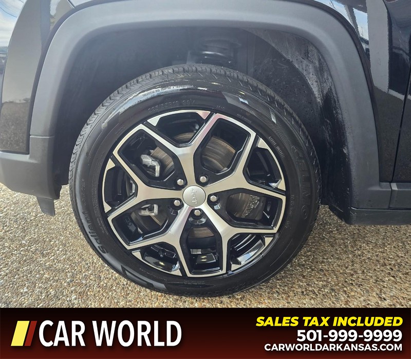 Jeep Compass Vehicle Full-screen Gallery Image 6