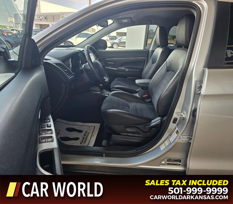 Mitsubishi Outlander Sport Vehicle Full-screen Gallery Image 8
