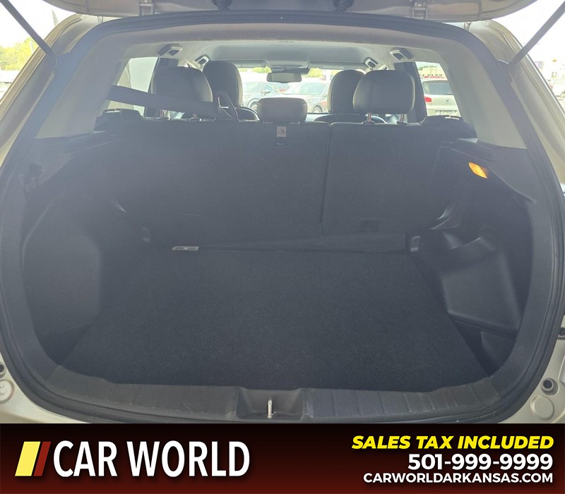 Mitsubishi Outlander Sport Vehicle Full-screen Gallery Image 13