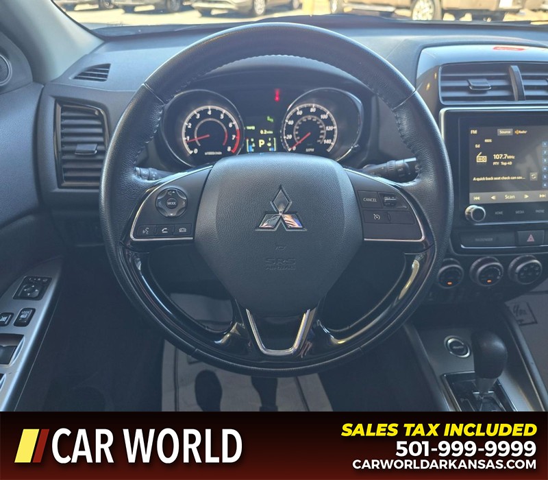 Mitsubishi Outlander Sport Vehicle Full-screen Gallery Image 15