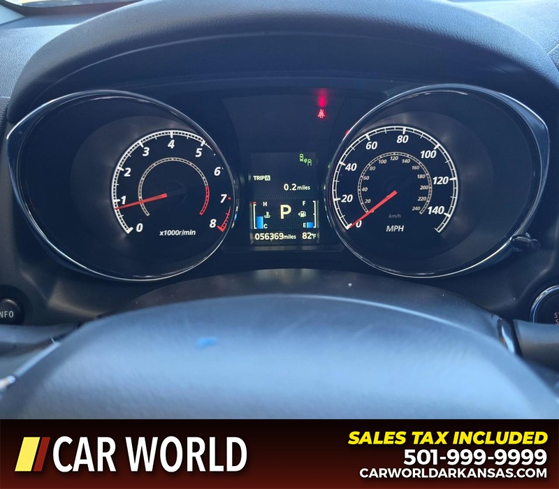 Mitsubishi Outlander Sport Vehicle Full-screen Gallery Image 18