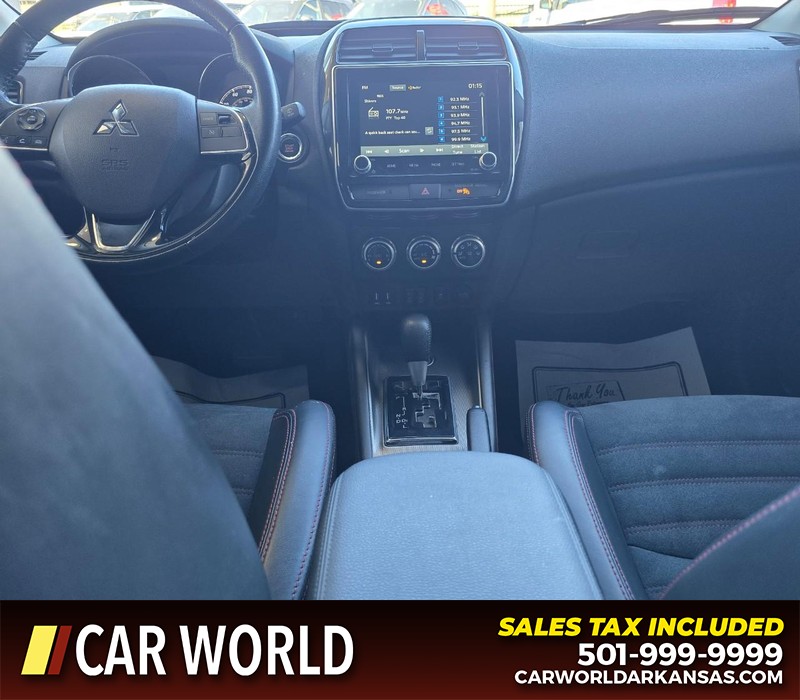 Mitsubishi Outlander Sport Vehicle Full-screen Gallery Image 19