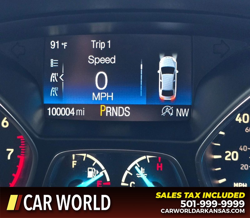 Ford Escape Vehicle Full-screen Gallery Image 16