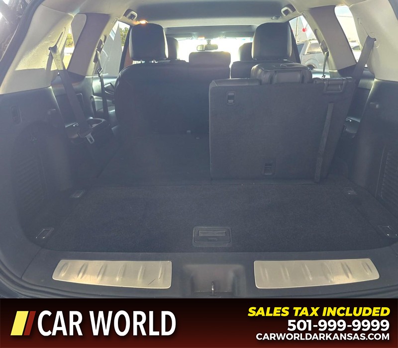 INFINITI QX60 Vehicle Full-screen Gallery Image 16