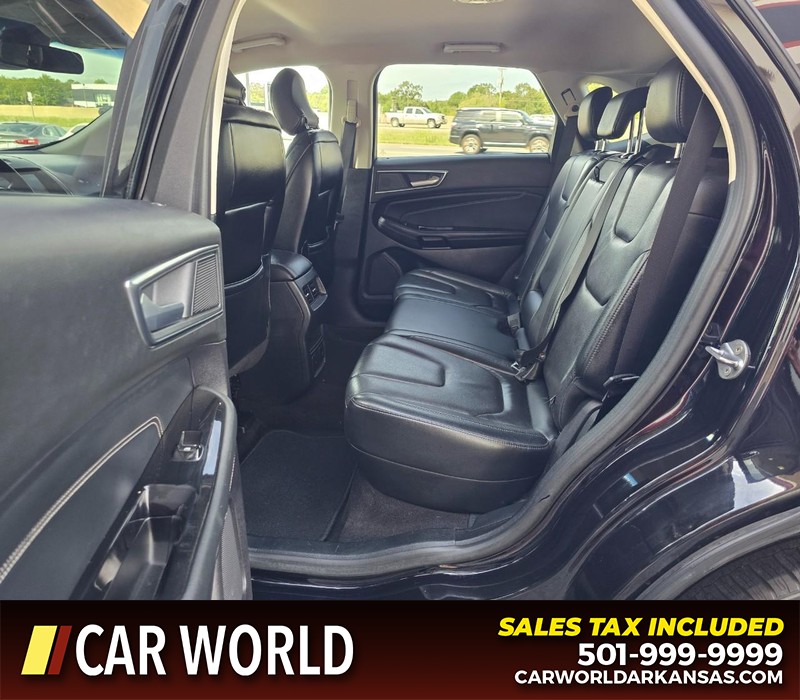Ford Edge Vehicle Full-screen Gallery Image 11