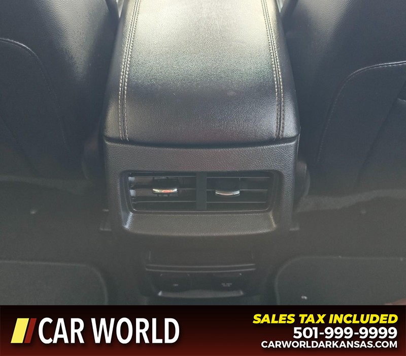 Ford Edge Vehicle Full-screen Gallery Image 21