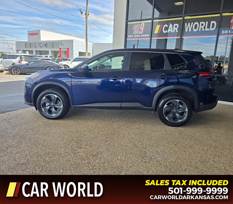 Nissan Rogue Vehicle Full-screen Gallery Image 4
