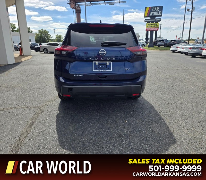 Nissan Rogue Vehicle Full-screen Gallery Image 5