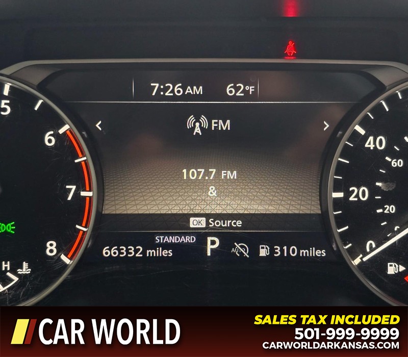 Nissan Rogue Vehicle Full-screen Gallery Image 16