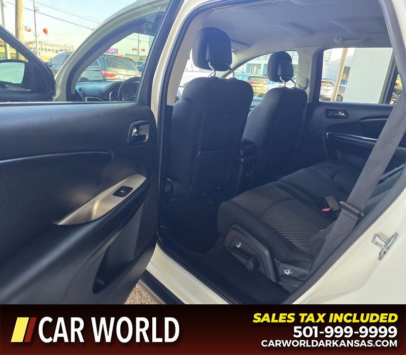 Dodge Journey Vehicle Full-screen Gallery Image 8