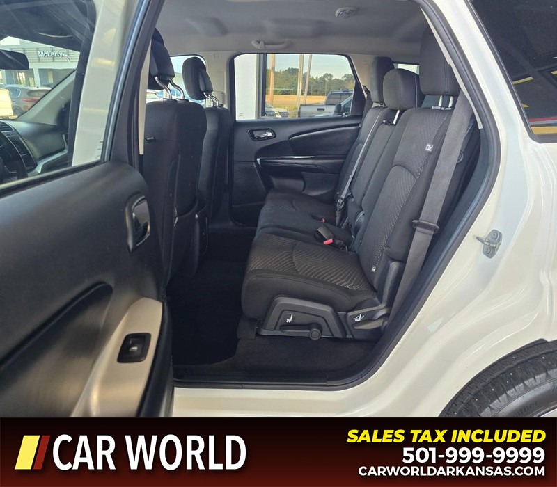 Dodge Journey Vehicle Full-screen Gallery Image 9
